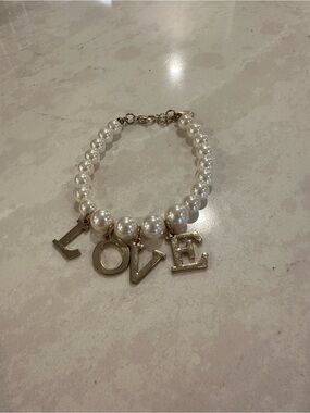 Claire's White Pearl Bead Bracelet with Gold 'LOVE' Letter Charms